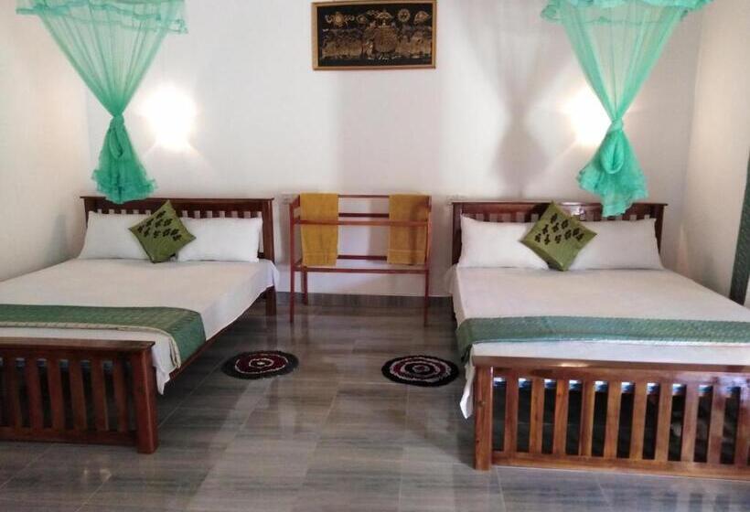 패밀리 룸 가든 전망, Udesh Guest