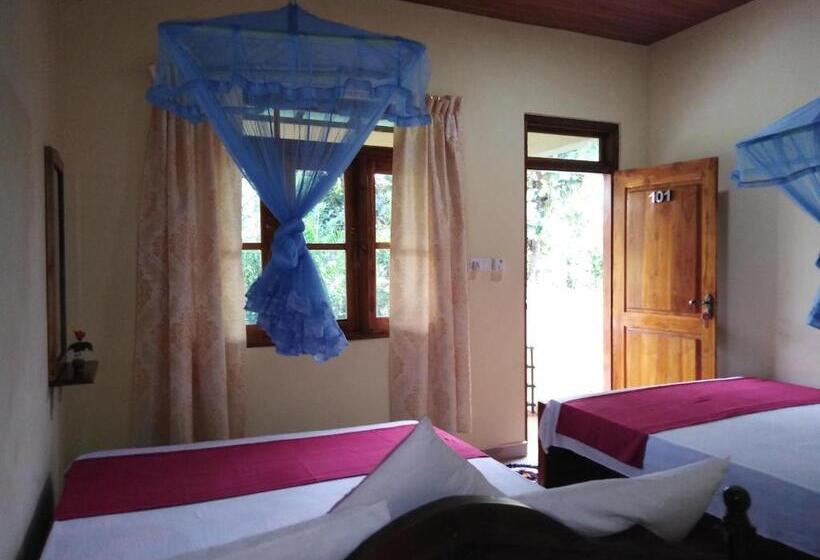 수피리어 패밀리 룸, Udesh Guest