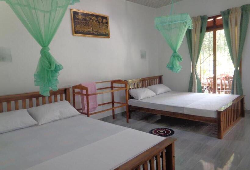 패밀리 룸 가든 전망, Udesh Guest