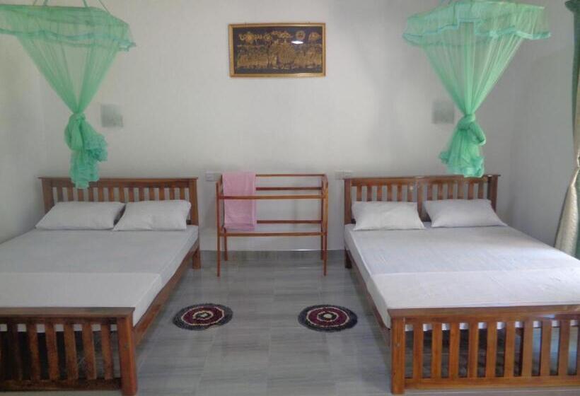 패밀리 룸 가든 전망, Udesh Guest