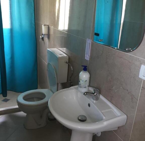 トリプルクラシックルーム, Villa Dede Nikolla