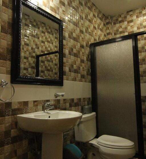 اتاق لوکس, Ralphseej Pension House