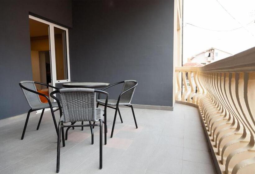 استودیوی استاندارد, Prenoćište Kovač