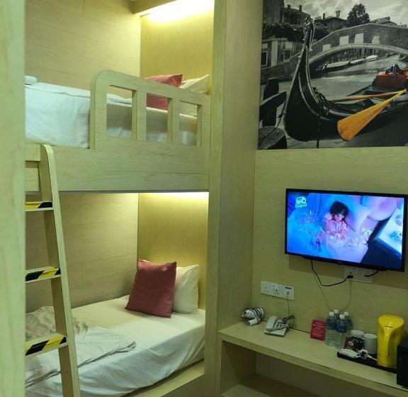 חדר דלוקס לארבעה, Natura