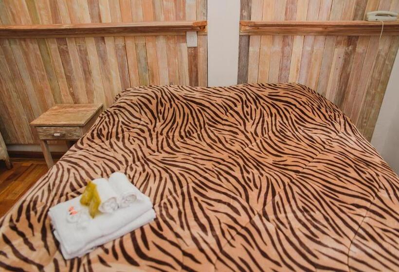 标准间, Espaço Tajj