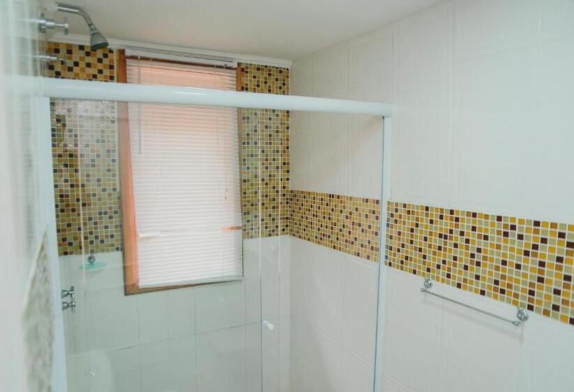 带特大床的豪华房间, Espaço Tajj