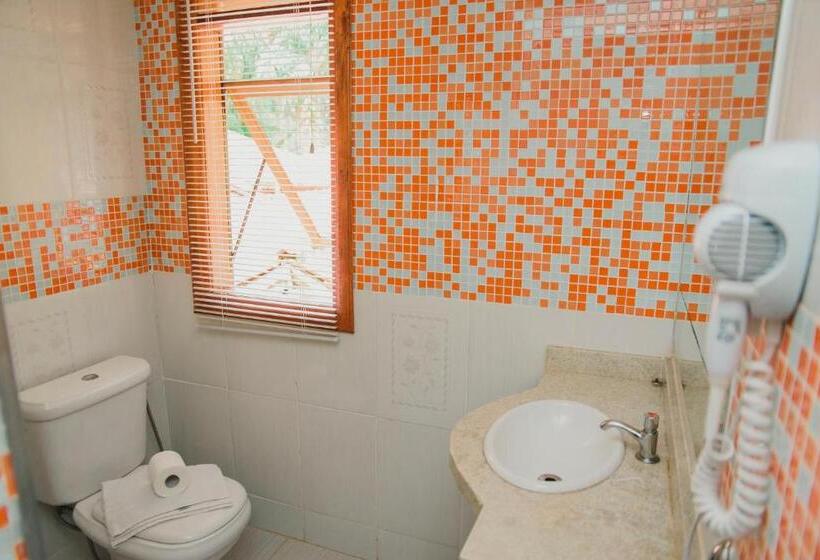 舒适三人间, Espaço Tajj