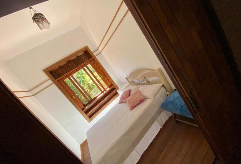 带按摩浴盆的套房, Espaço Tajj