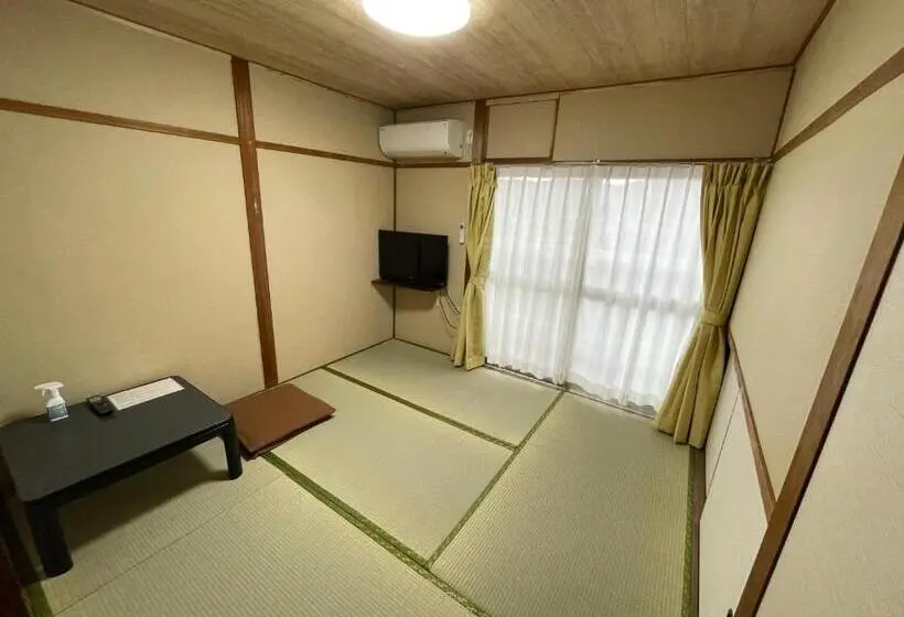 バス共有のスタンダードルーム, Guest House Hamadaen