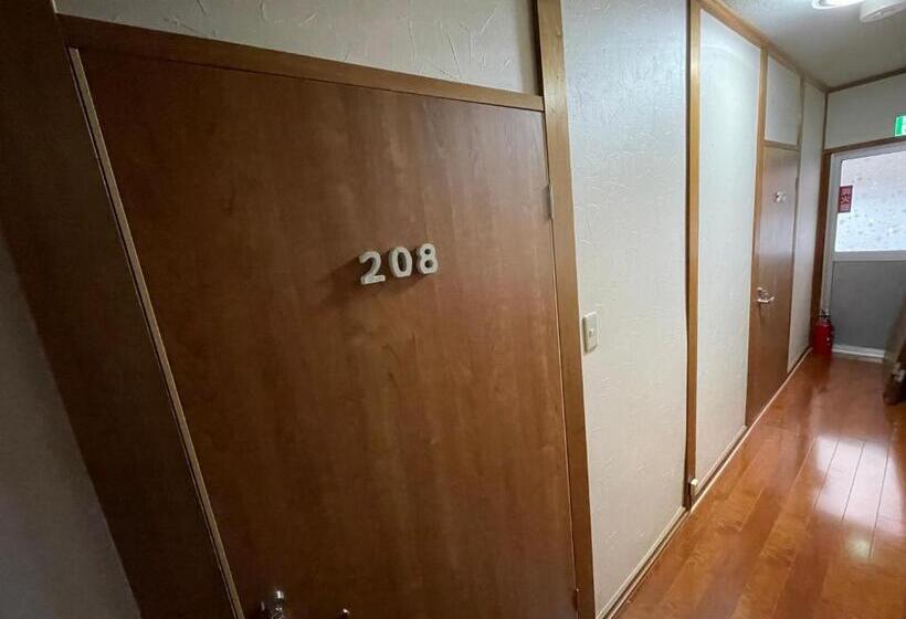 Quarto Estandar Banheiro Compartilhado, Guest House Hamadaen