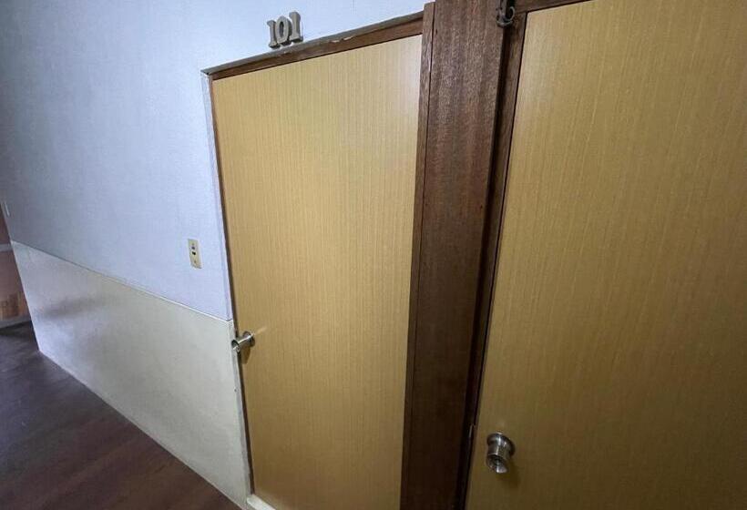 패밀리 룸 공용 욕실, Guest House Hamadaen