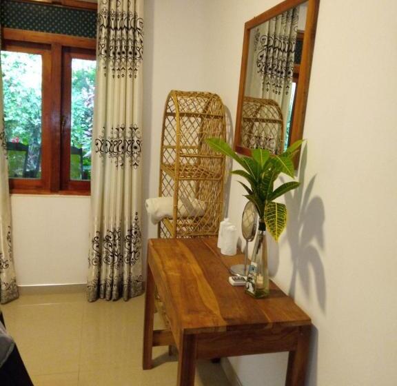 اتاق لوکس, Sansala Guesthouse & Restaurant