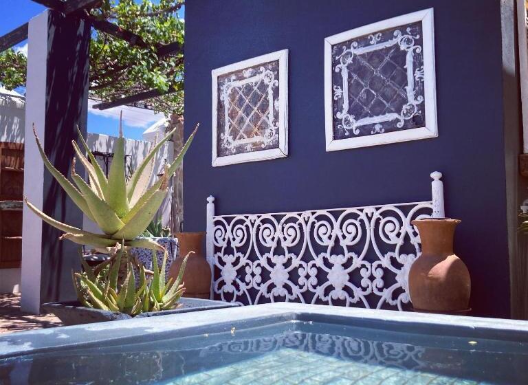 ガーデンビュースタンダードルーム, Villa Contessa