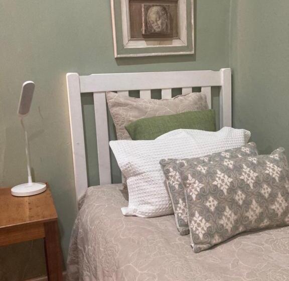 スーペリアトリプルルーム, Villa Contessa