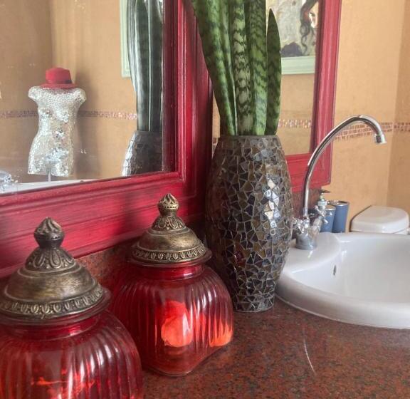 スーペリアトリプルルーム, Villa Contessa