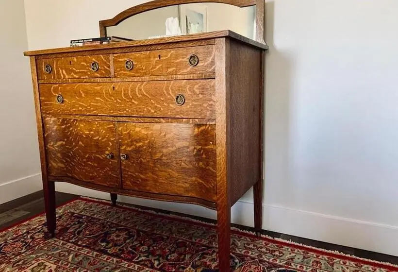 اتاق لوکس با تخت بزرگ, South Landing Inn