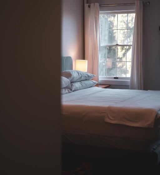 Люкс 2 Спальни, South Landing Inn