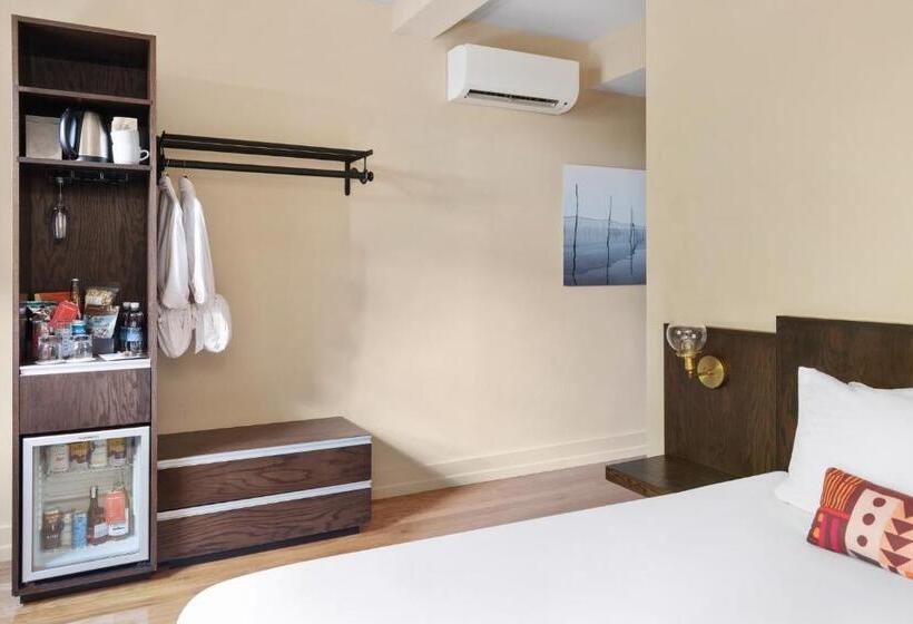 חדר סטנדרט נוף לגינה, The Francis