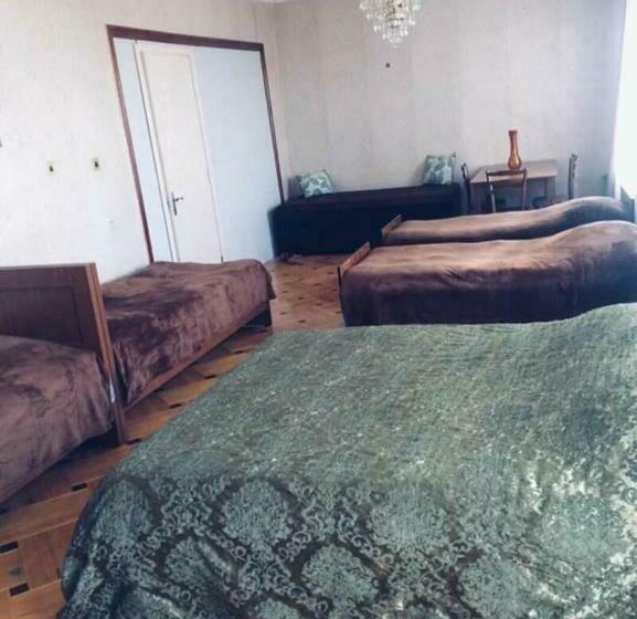 اتاق خانوادگی, Guesthouse Raisa