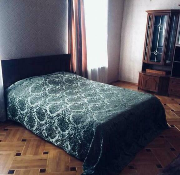 اتاق خانوادگی, Guesthouse Raisa