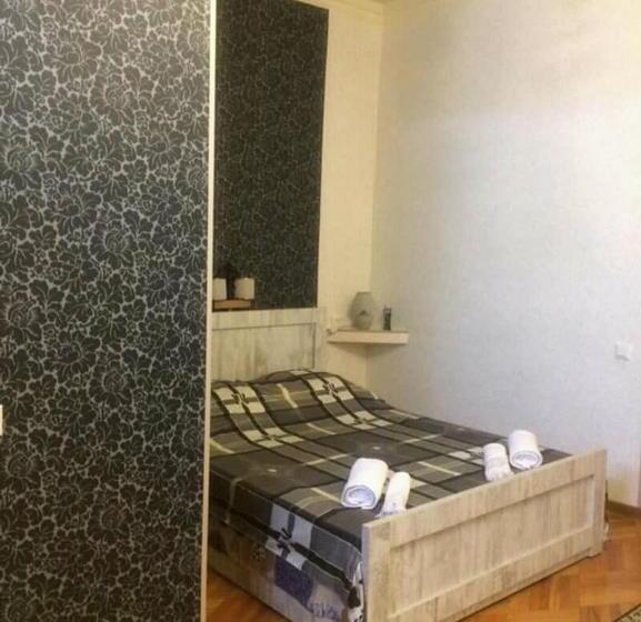 اتاق لوکس, Guesthouse Raisa