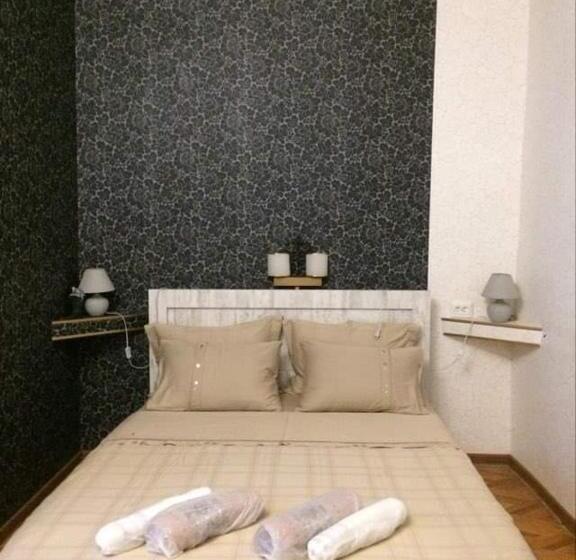 اتاق لوکس, Guesthouse Raisa