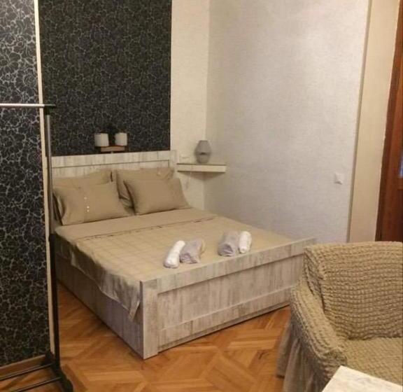 اتاق لوکس, Guesthouse Raisa