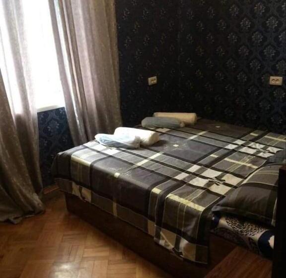 اتاق لوکس, Guesthouse Raisa