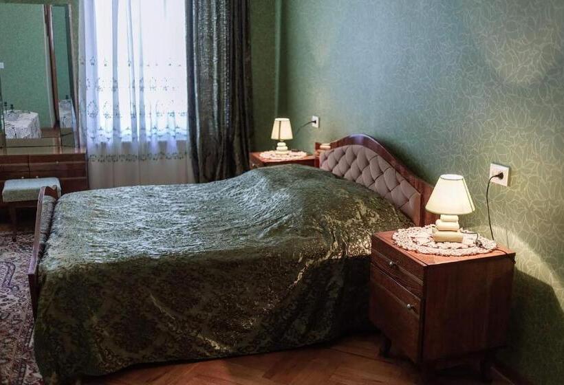 اتاق استاندارد, Guesthouse Raisa