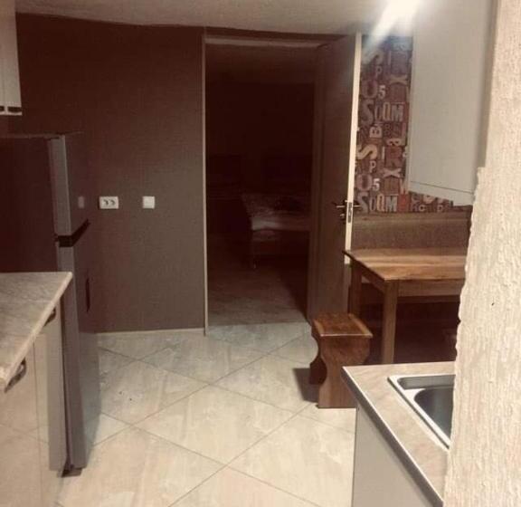 آپارتمان 2 خوابه, Guesthouse Raisa