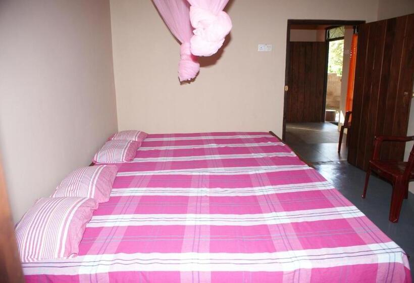 اتاق لوکس خانوادگی, Kalpitiya Guest House