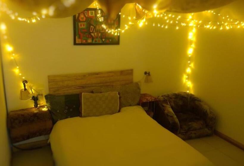 اتاق خانوادگی, La Poza Del Pato