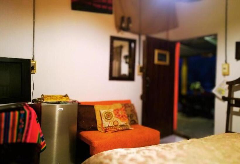 اتاق لوکس خانوادگی, La Poza Del Pato