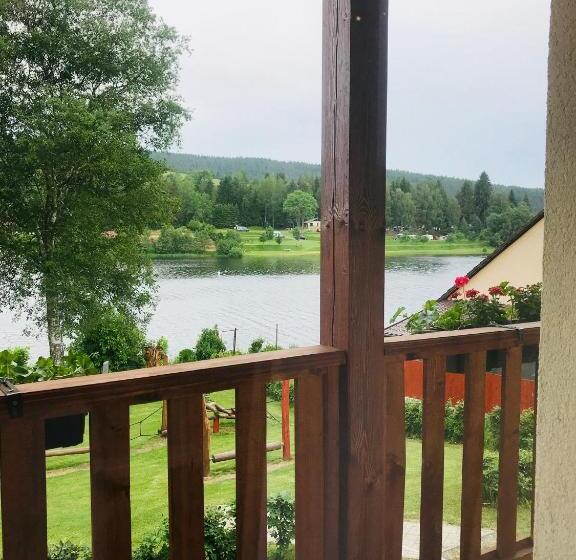 Номер Стандарт, Mala Narnia