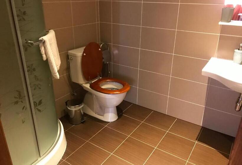 1 Bedroom Apartment Lake View, Mala Narnia