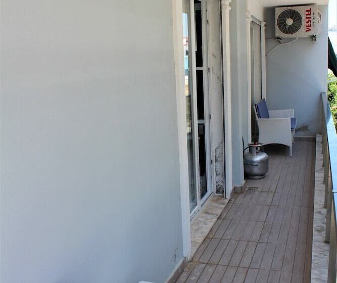 2人卧室家庭公寓, Mavi Pansiyon & Restaurant