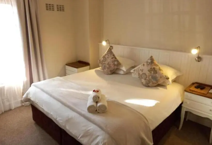スタンダードルーム, 137 High Street Guest House