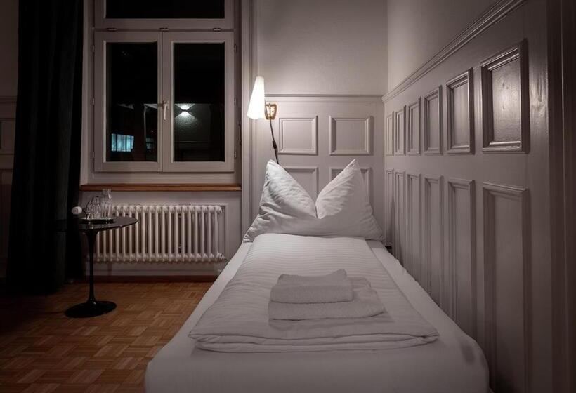 اتاق استاندارد با سرویس بهداشتی مشترک, Gasthaus Zum Guten Glück