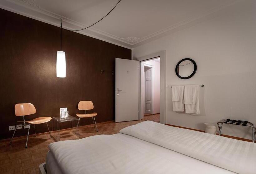 اتاق استاندارد با سرویس بهداشتی مشترک, Gasthaus Zum Guten Glück