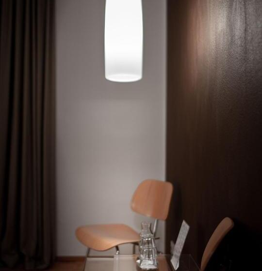 اتاق استاندارد با سرویس بهداشتی مشترک, Gasthaus Zum Guten Glück