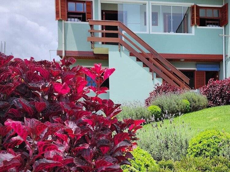 اتاق سوپریور چهار تخته, Pousada Araucária Village