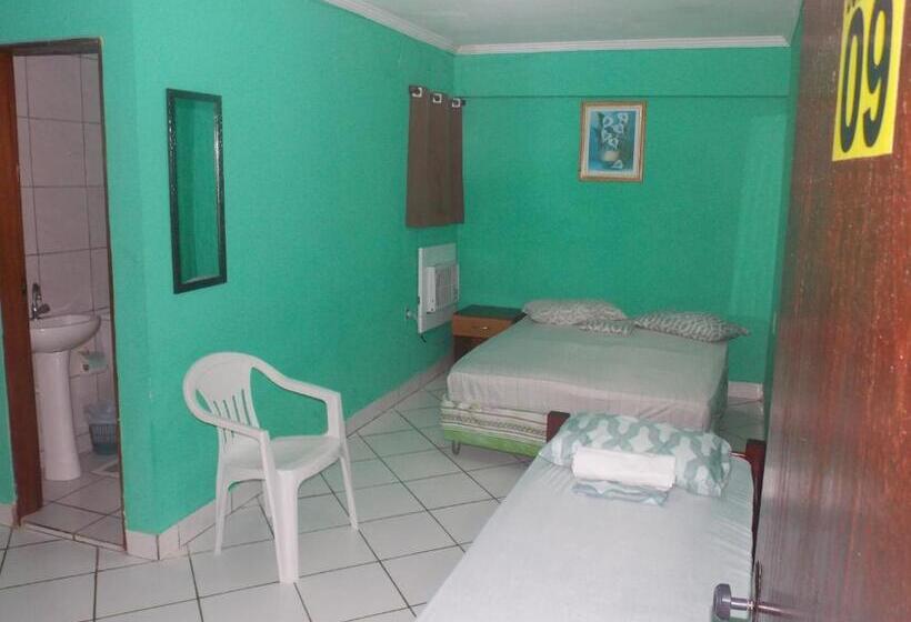 חדר בסיסי לשלושה, Pousada Bom Jesus