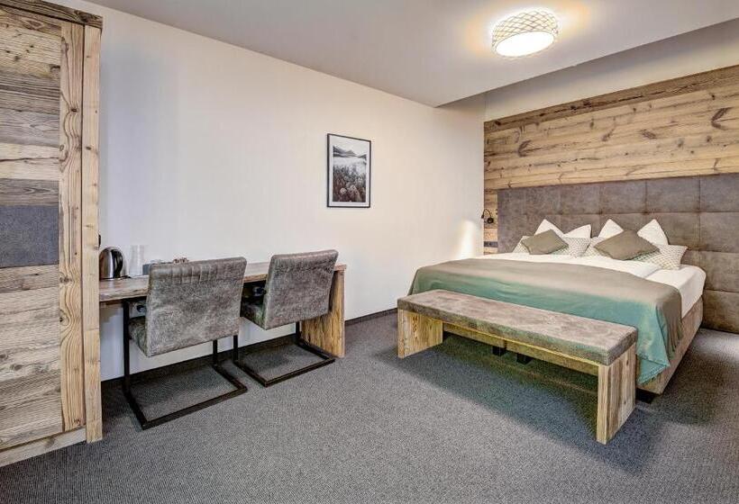 سوئیت جونیور با آشپزخانه, Das Glemm