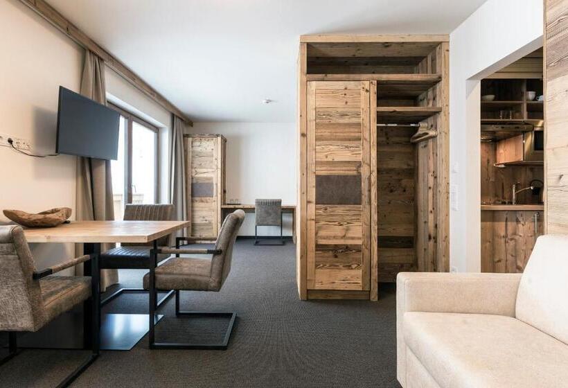 سوئیت جونیور با آشپزخانه, Das Glemm