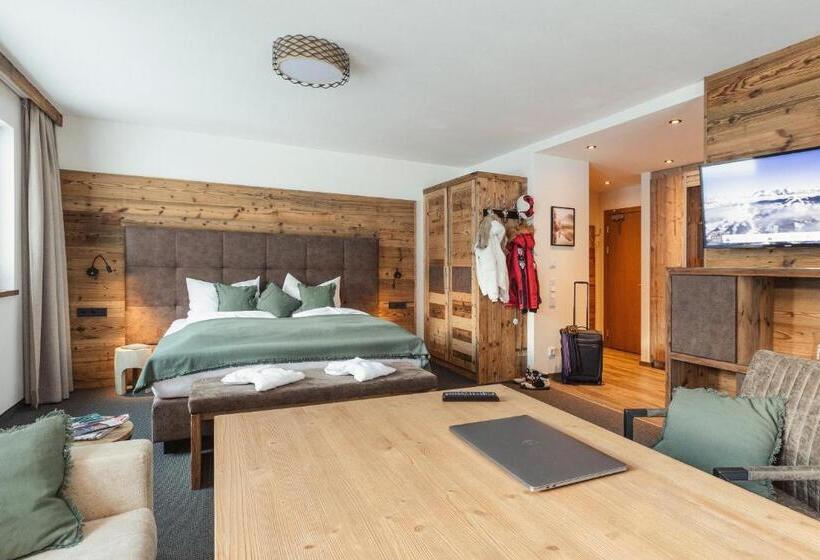 اتاق لوکس, Das Glemm