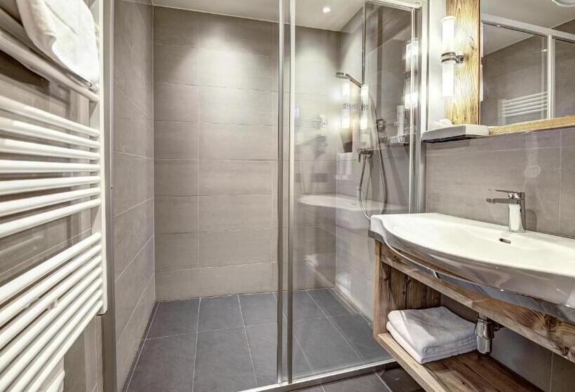 اتاق لوکس, Das Glemm