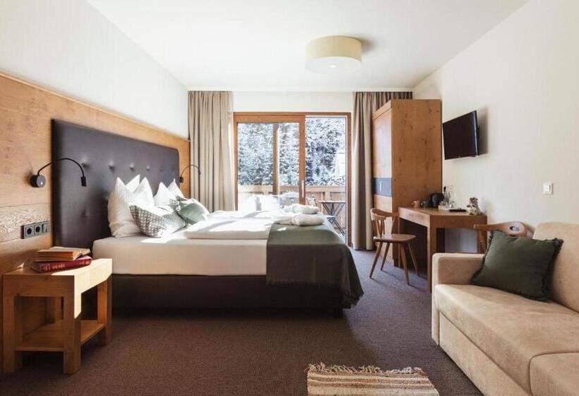 اتاق سوپریور خانوادگی, Das Glemm