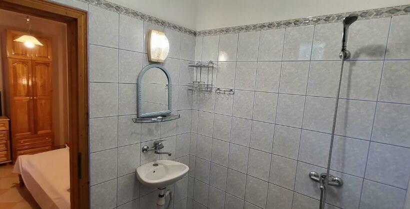 Номер Стандарт с Балконом, Amfora Guest House