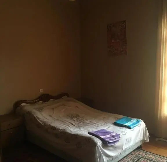 Sviitti Vuoristonäkymä, Areguni Guest House