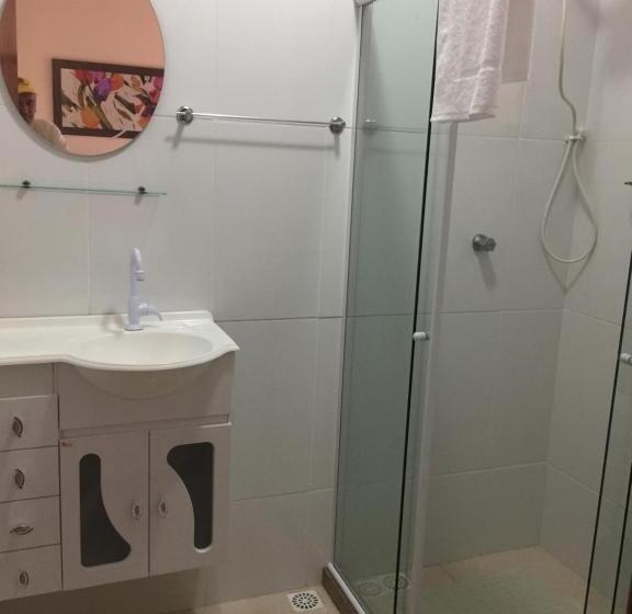 海景套房, Black Point Beach Club